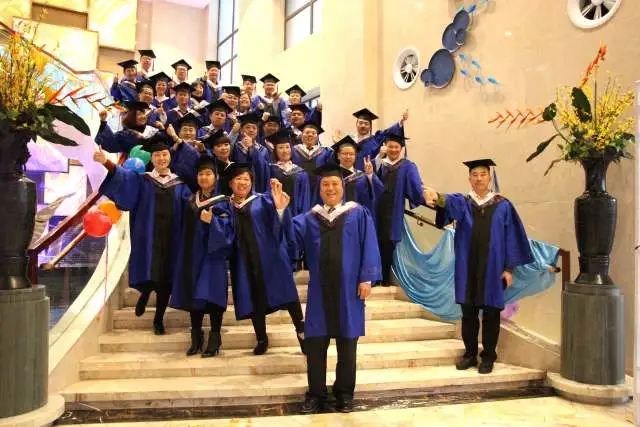 泰山管理学院MBA1603班毕业典礼